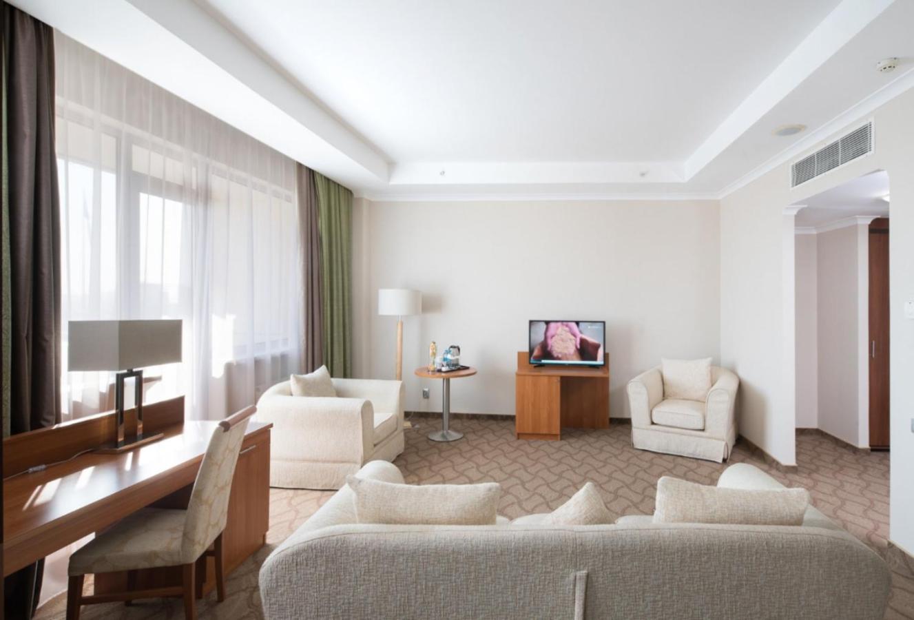 Hotel Duman Astana Ngoại thất bức ảnh