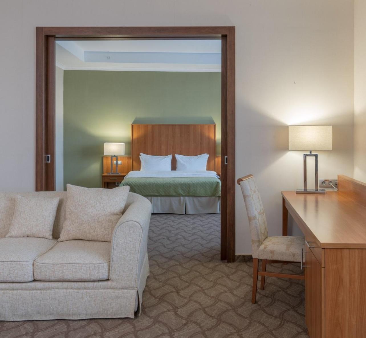 Hotel Duman Astana Ngoại thất bức ảnh
