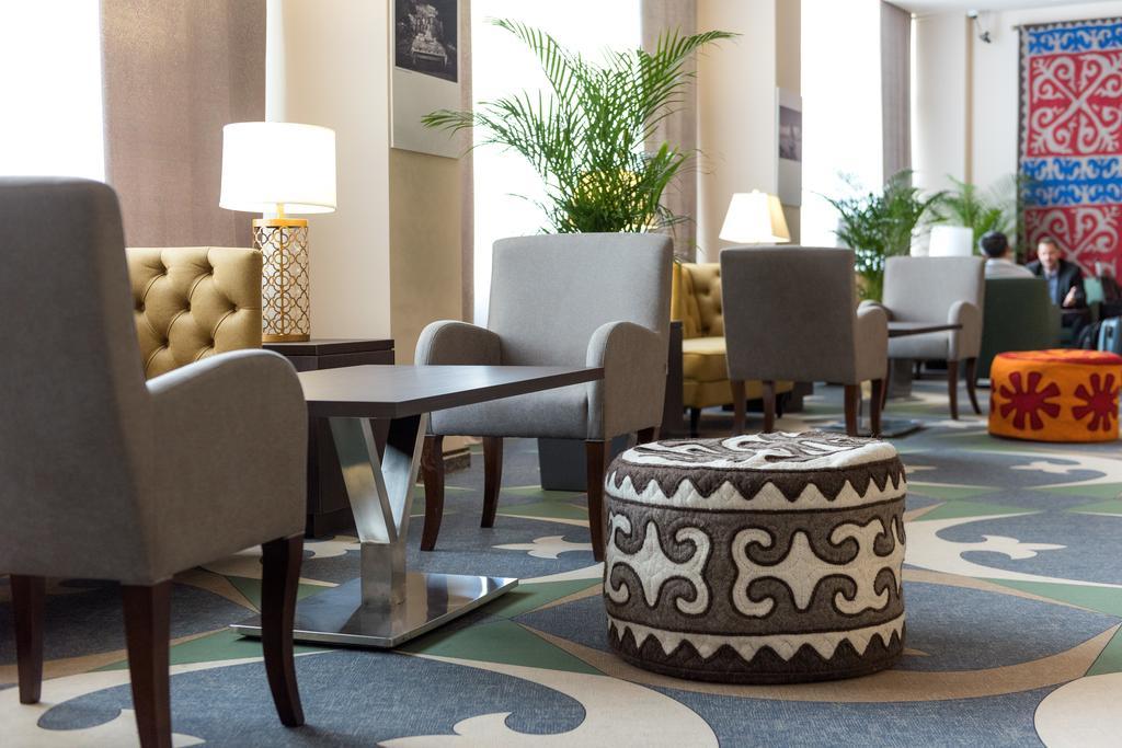 Hotel Duman Astana Ngoại thất bức ảnh