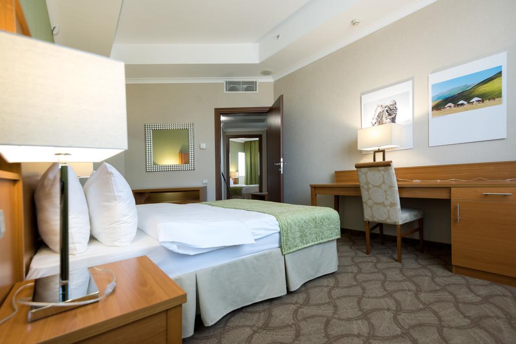Hotel Duman Astana Ngoại thất bức ảnh