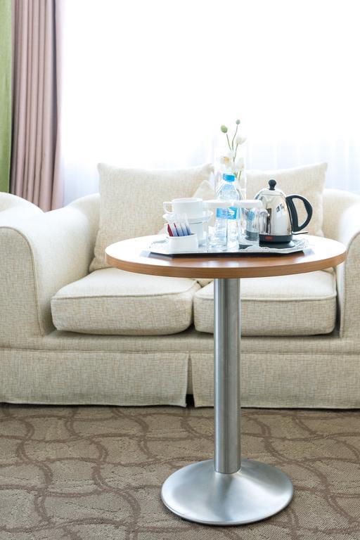 Hotel Duman Astana Ngoại thất bức ảnh