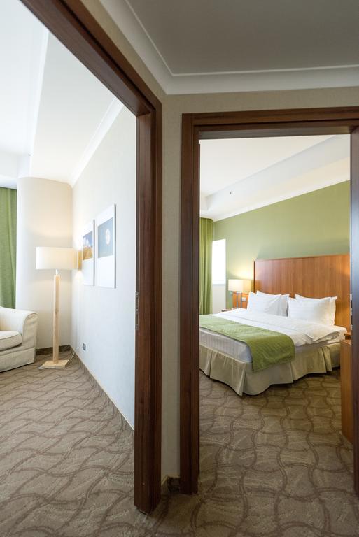 Hotel Duman Astana Ngoại thất bức ảnh
