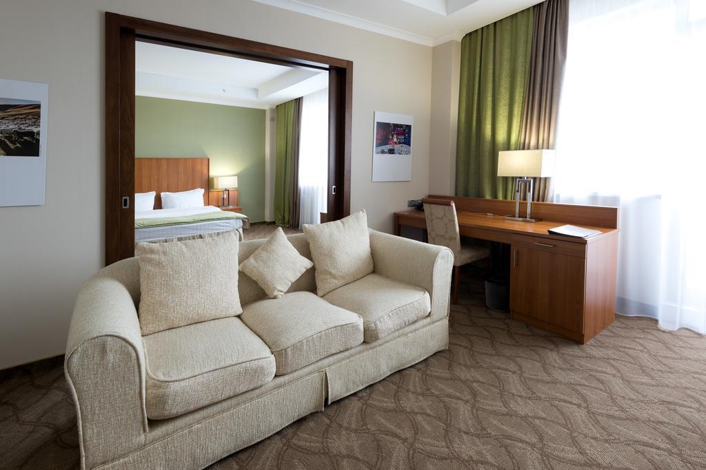 Hotel Duman Astana Ngoại thất bức ảnh